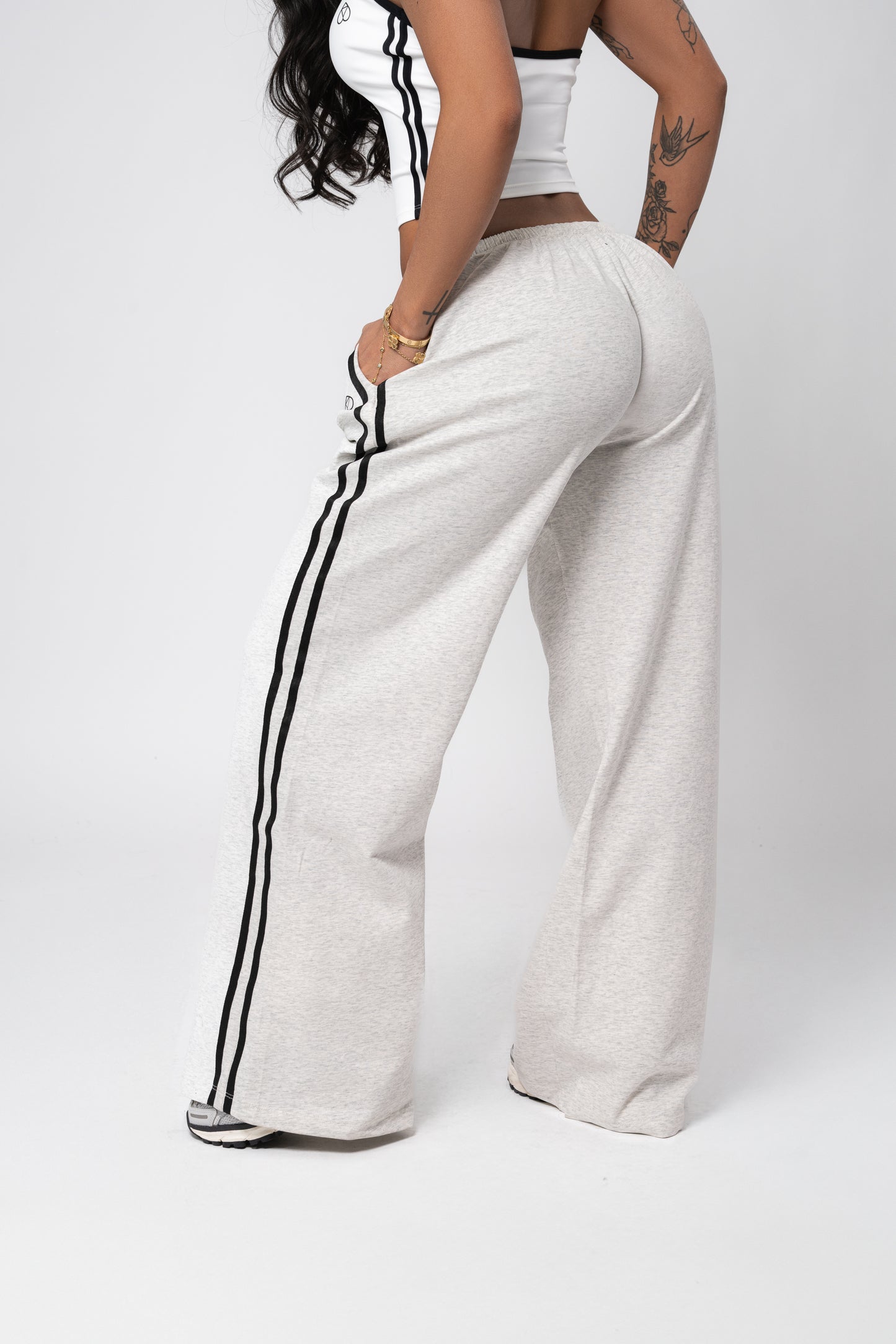 mia set